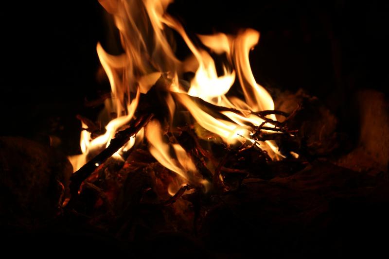 The campfire at night
